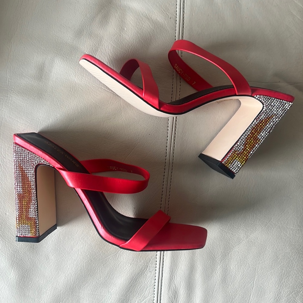 Azalea wang heels